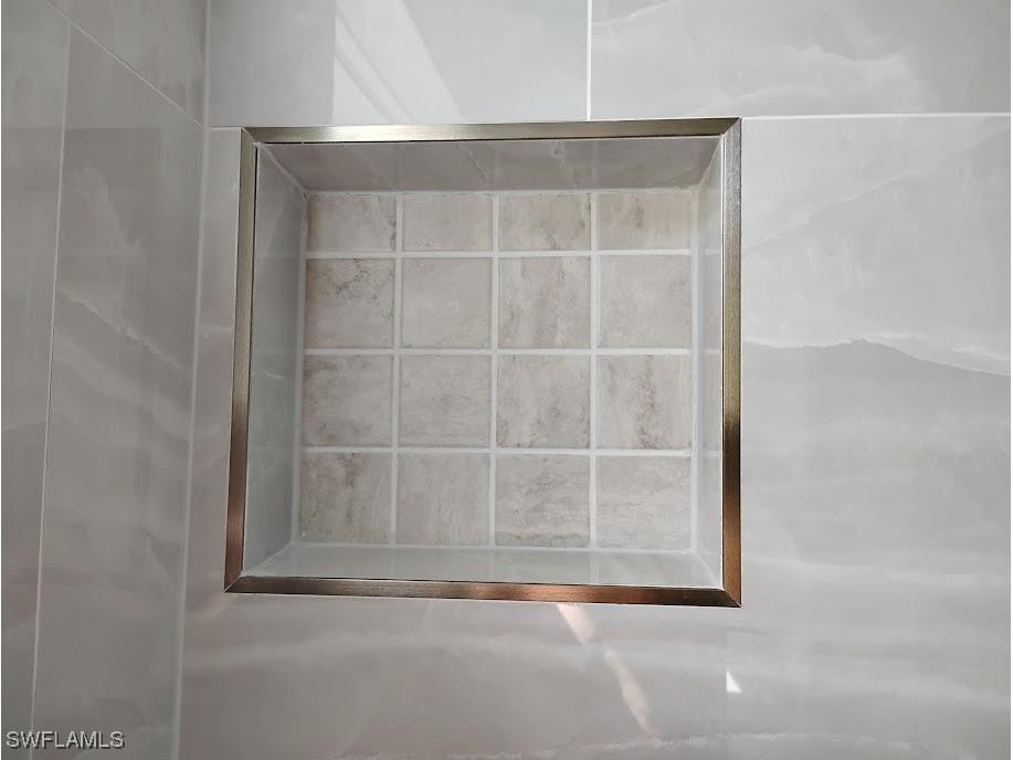 1909 Fairfax Circle Naples FL 34109 225071756 image18