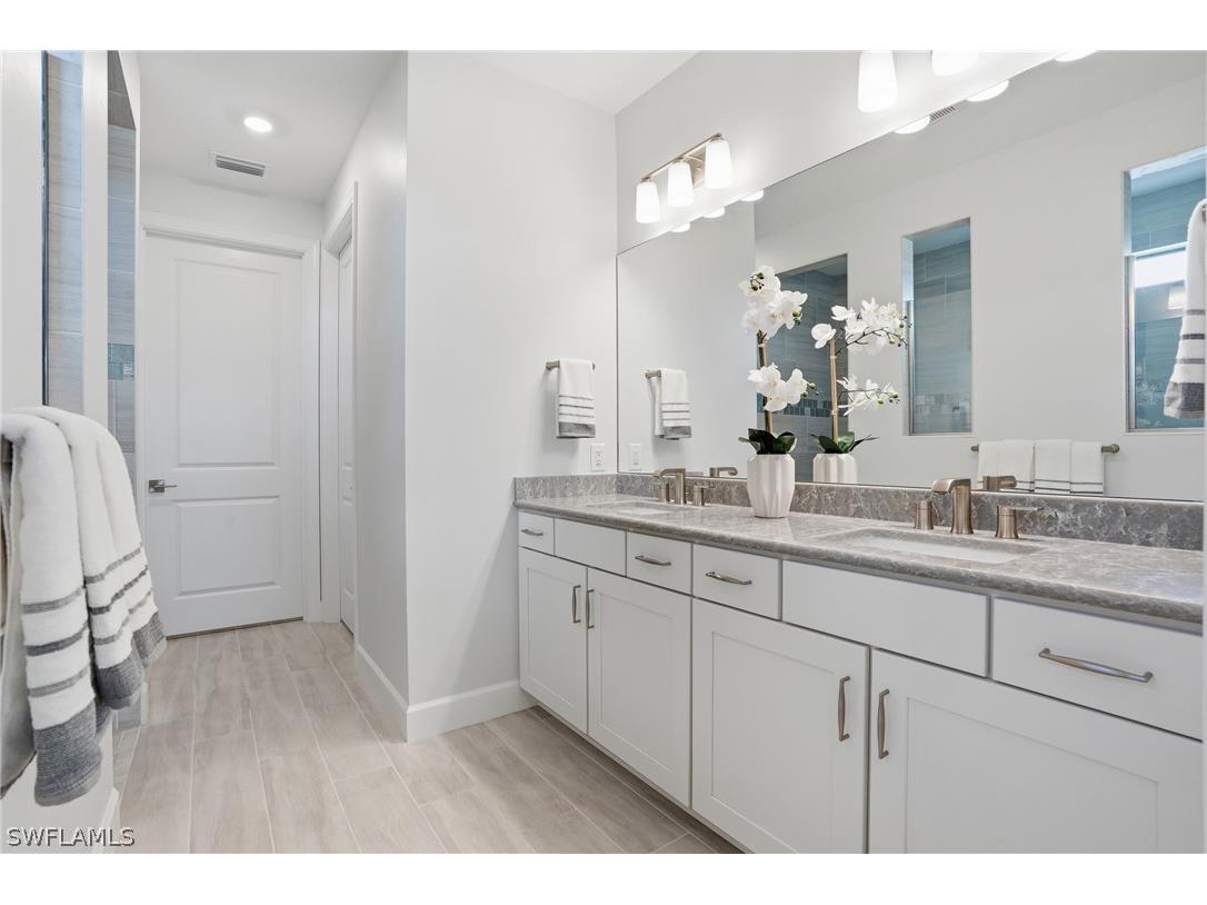 1909 Fresno Avenue Naples FL 34120 226009520 image20