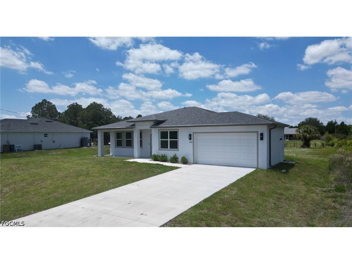 1909 Moore Avenue Lehigh Acres FL 33972 2026020048 image6