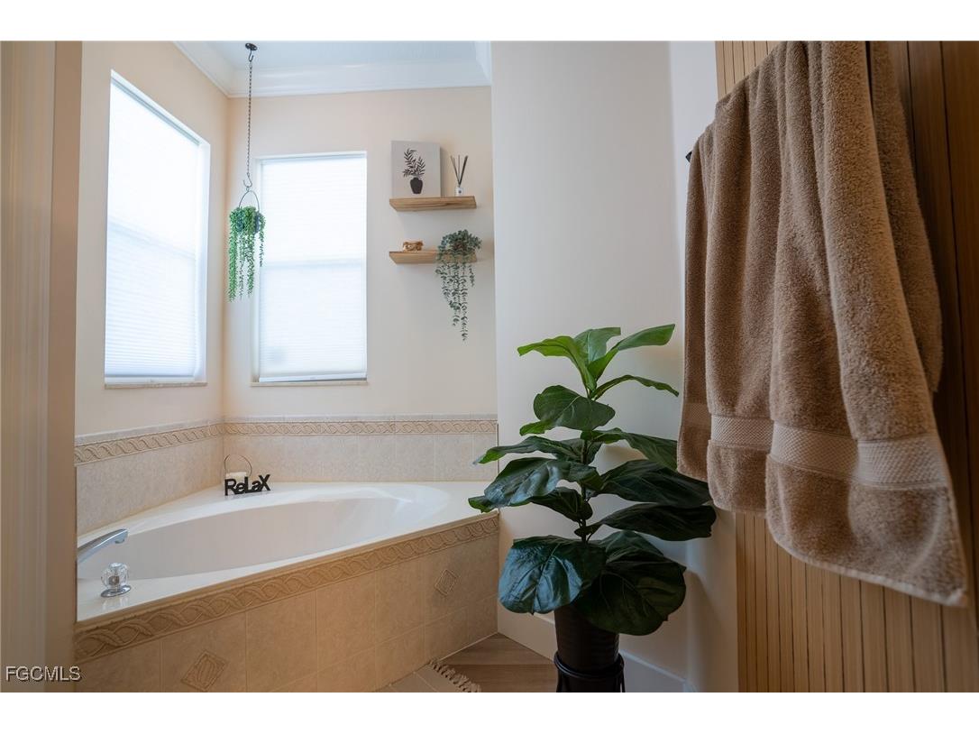 1909 NE 1st Place Cape Coral FL 33909 2025019551 image19