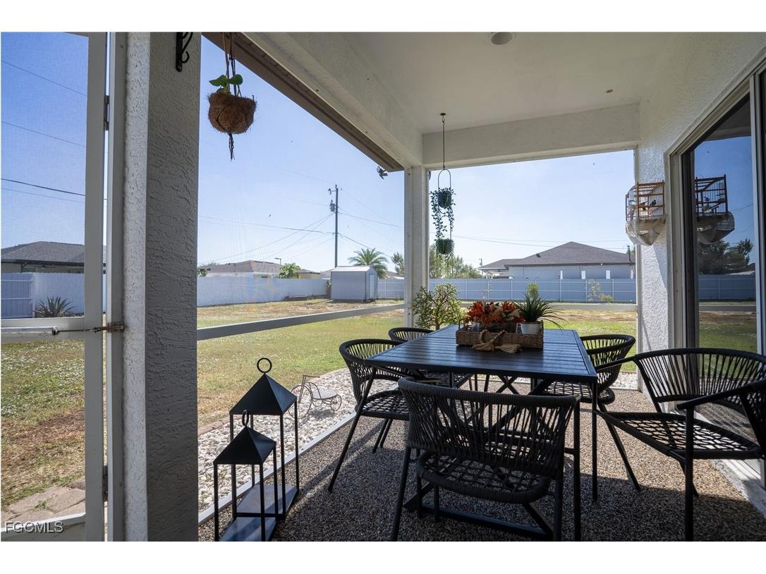 1909 NE 1st Place Cape Coral FL 33909 2025019551 image22