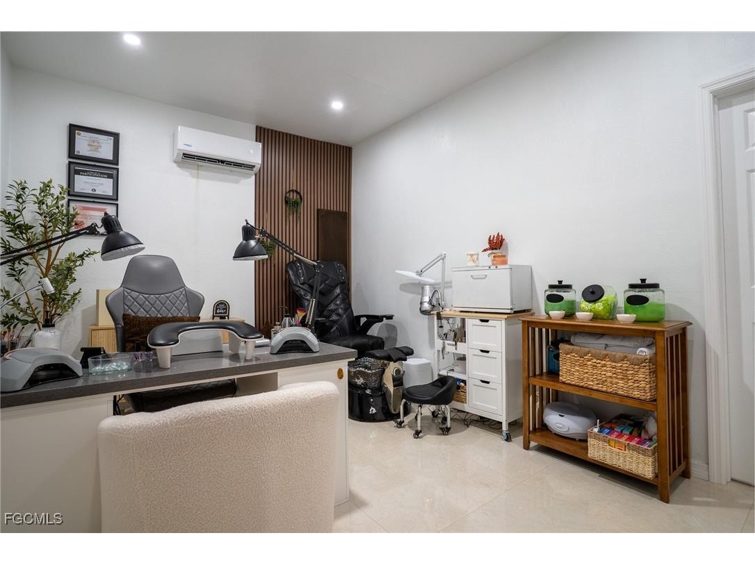 1909 NE 1st Place Cape Coral FL 33909 2025019551 image31