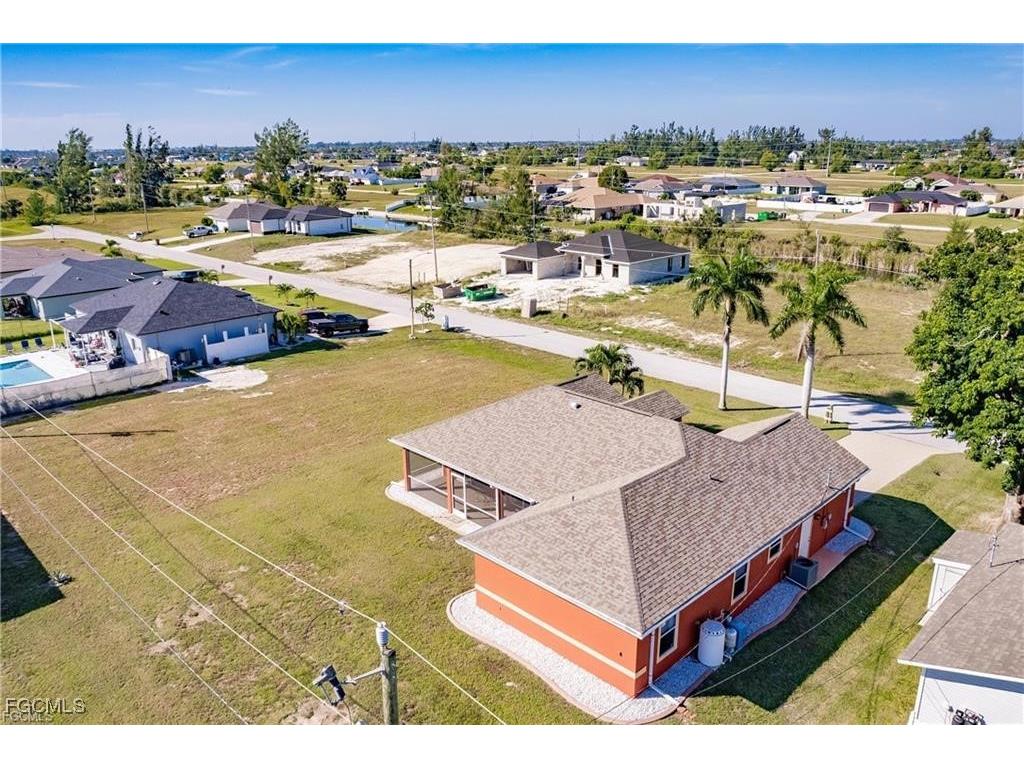 1909 NE 1st Place Cape Coral FL 33909 2025019551 image35