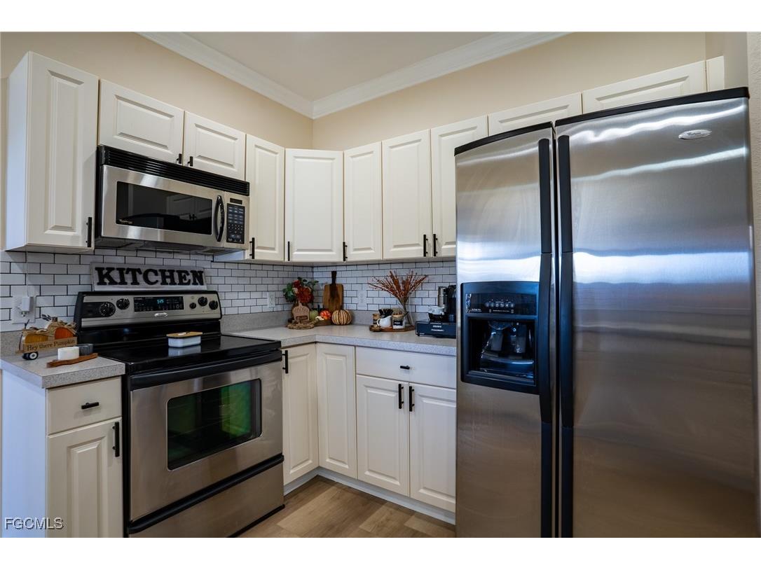 1909 NE 1st Place Cape Coral FL 33909 2025019551 image9