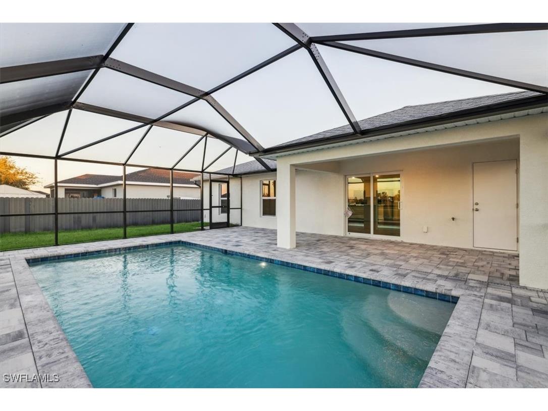 1909 NE 2nd Avenue Cape Coral FL 33909 225038738 image1