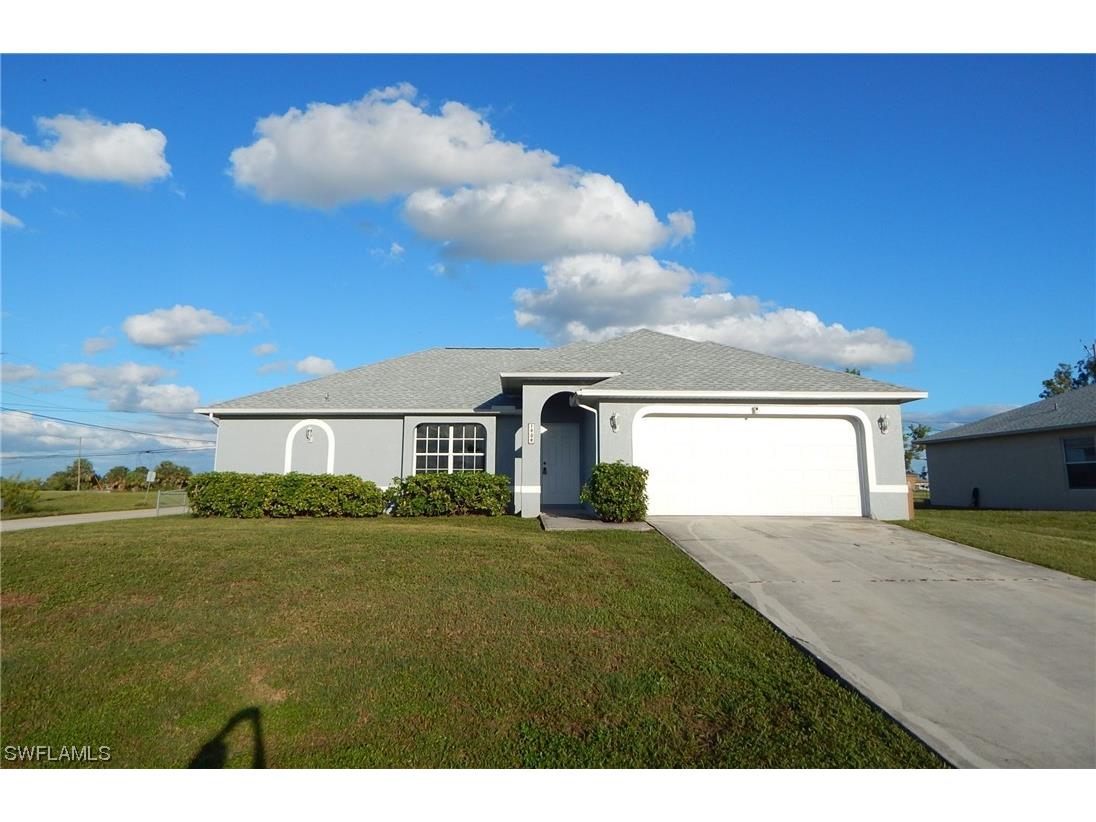 1909 NE 7th Place Cape Coral FL 33909 223076174 image1