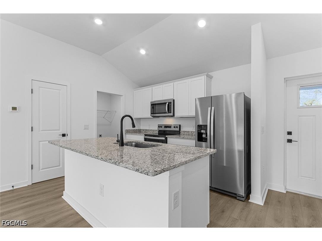 1909 NW 27th Street Cape Coral FL 33993 2026021109 image3