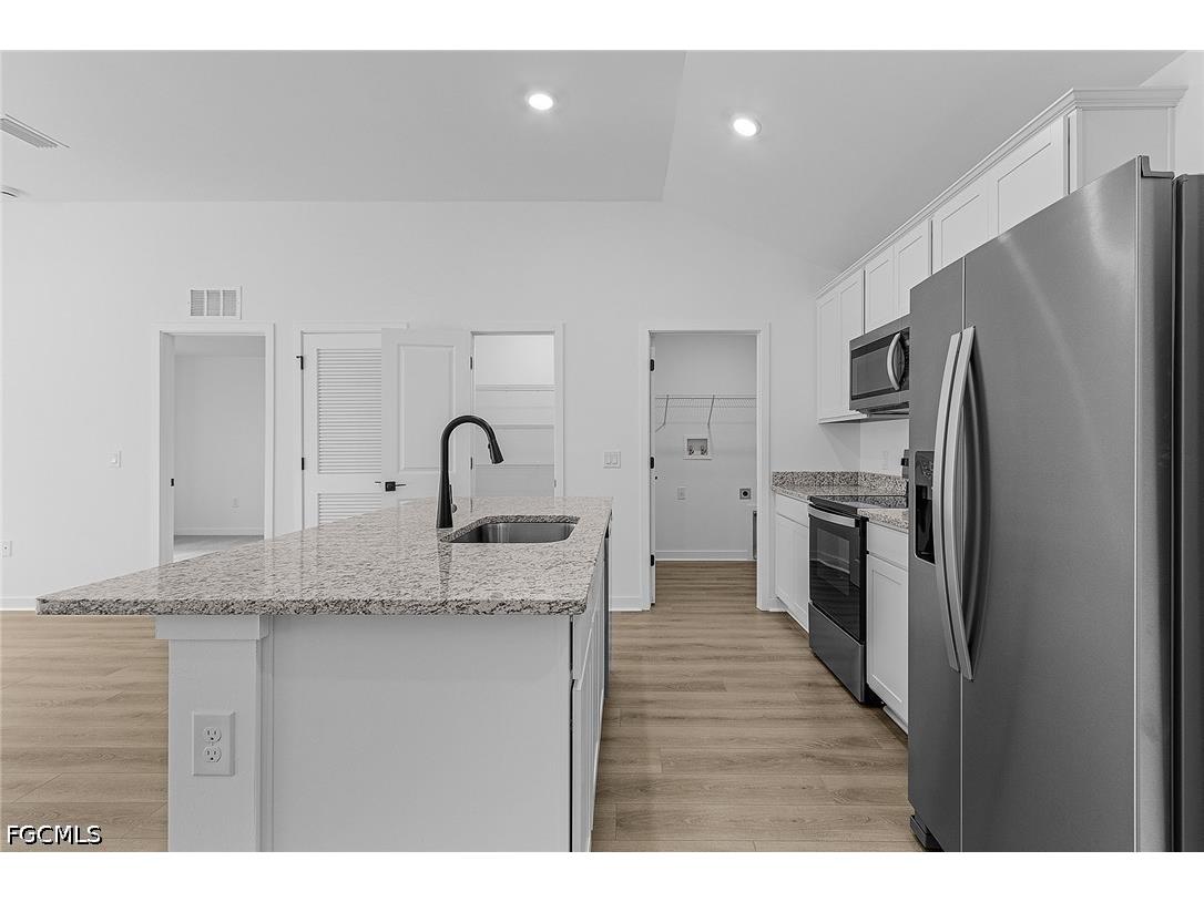 1909 NW 27th Street Cape Coral FL 33993 2026021109 image5