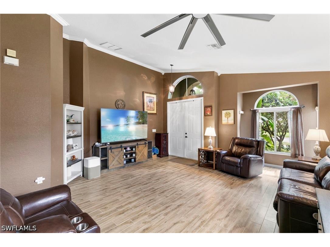 1909 Par Drive Naples FL 34120 226013910 image3