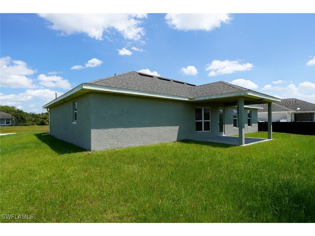 1909 Richland Avenue Lehigh Acres FL 33972 226001699 image5
