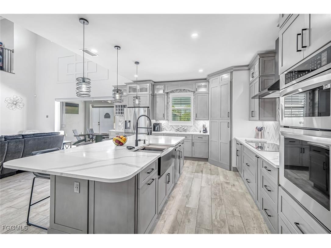 1909 SE 14th Street Cape Coral FL 33990 2025006575 image13