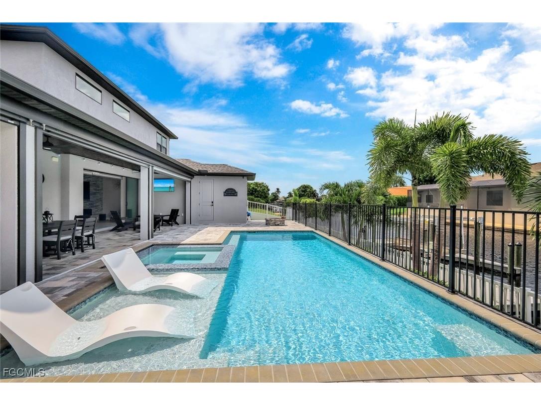 1909 SE 14th Street Cape Coral FL 33990 2025006575 image38