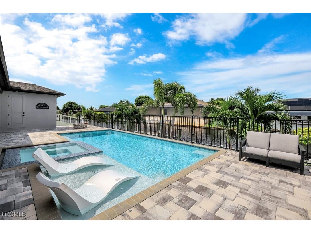 1909 SE 14th Street Cape Coral FL 33990 2025006575 image39