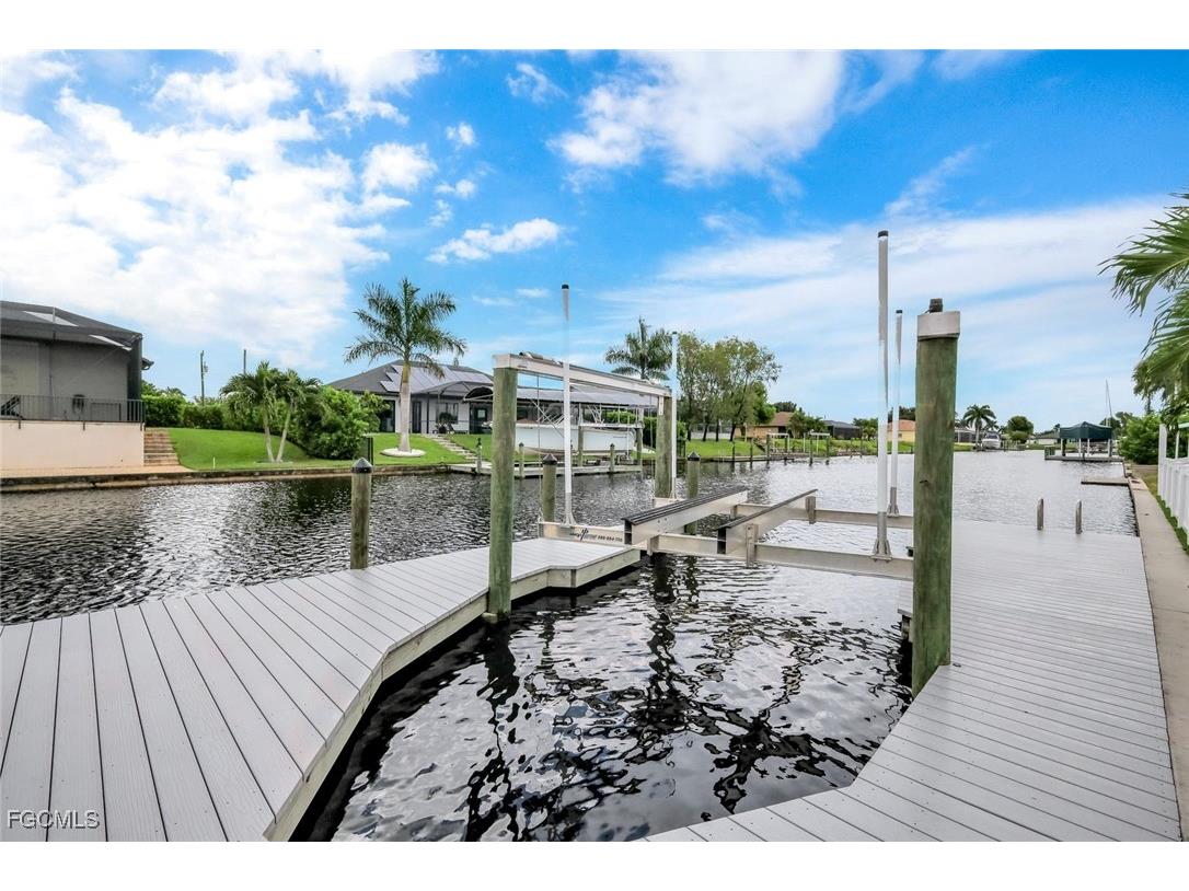 1909 SE 14th Street Cape Coral FL 33990 2025006575 image41