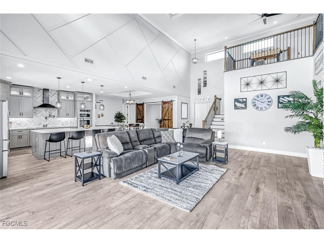 1909 SE 14th Street Cape Coral FL 33990 2025006575 image6