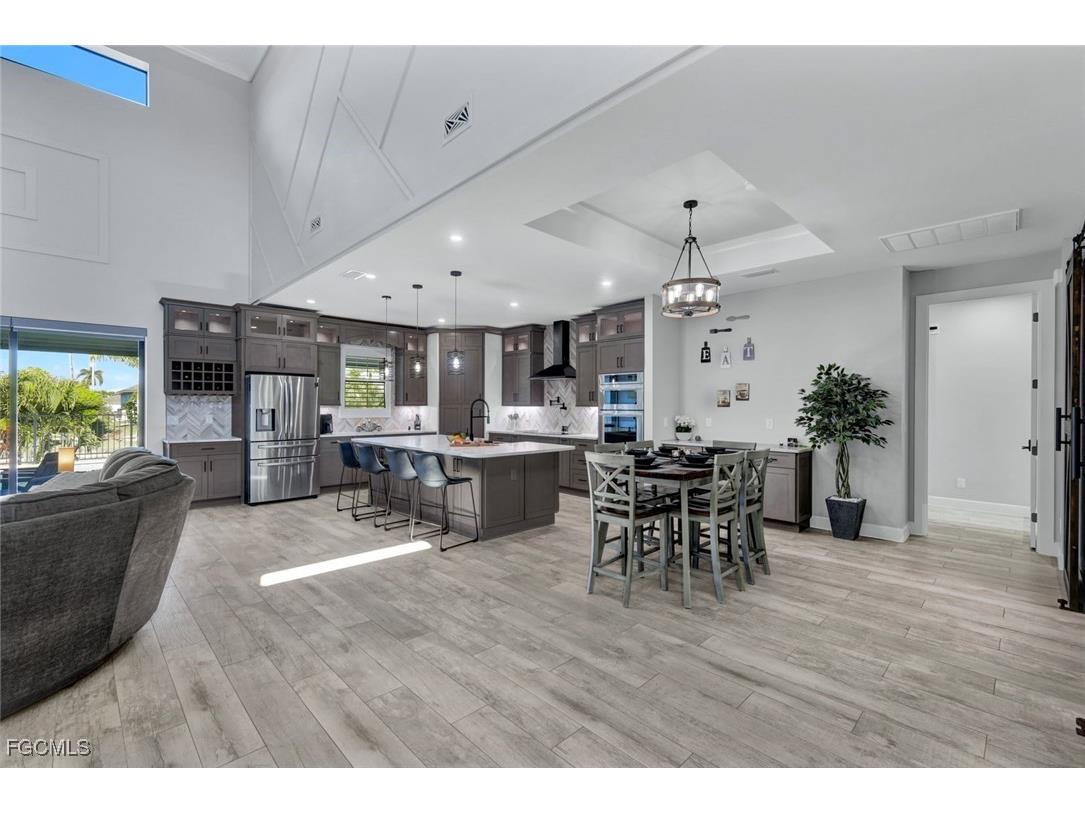 1909 SE 14th Street Cape Coral FL 33990 2026001208 image8