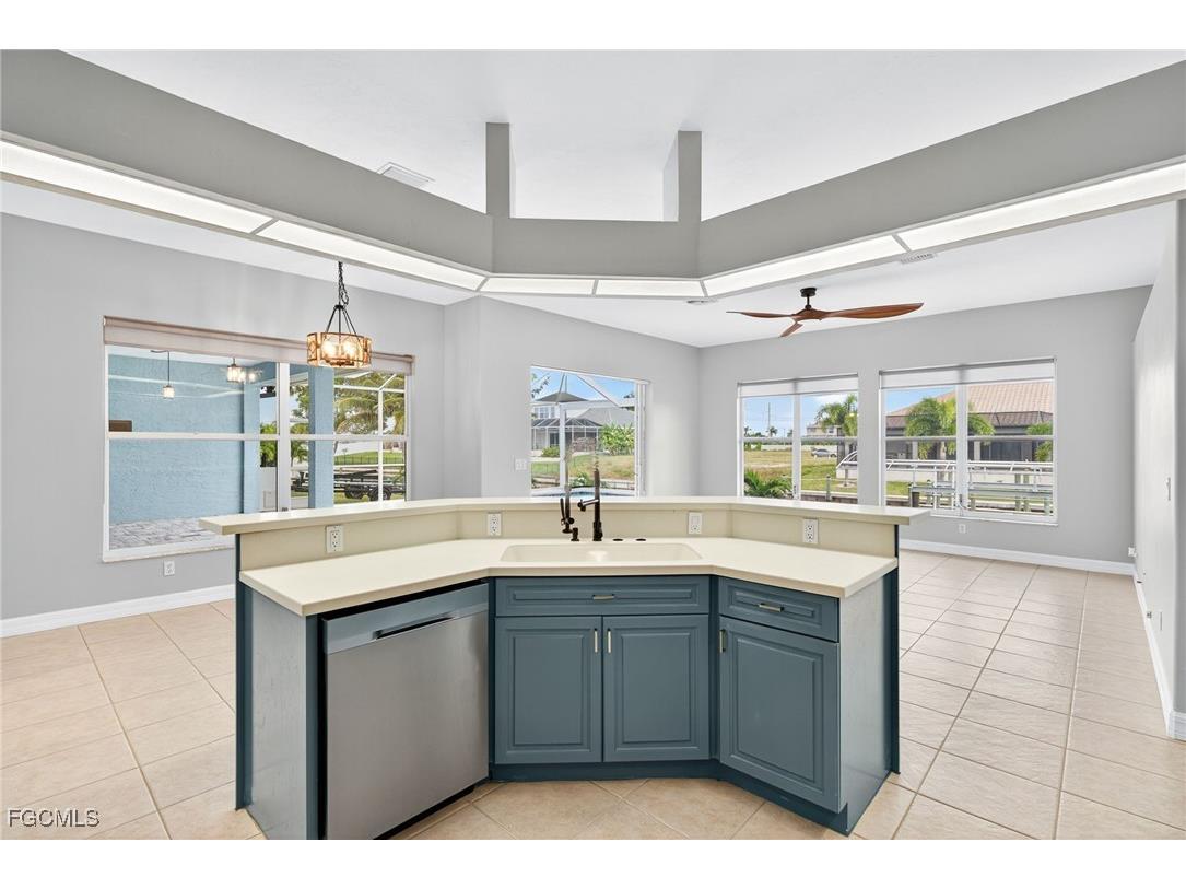 1909 SW 29th Terrace Cape Coral FL 33914 2025008881 image14