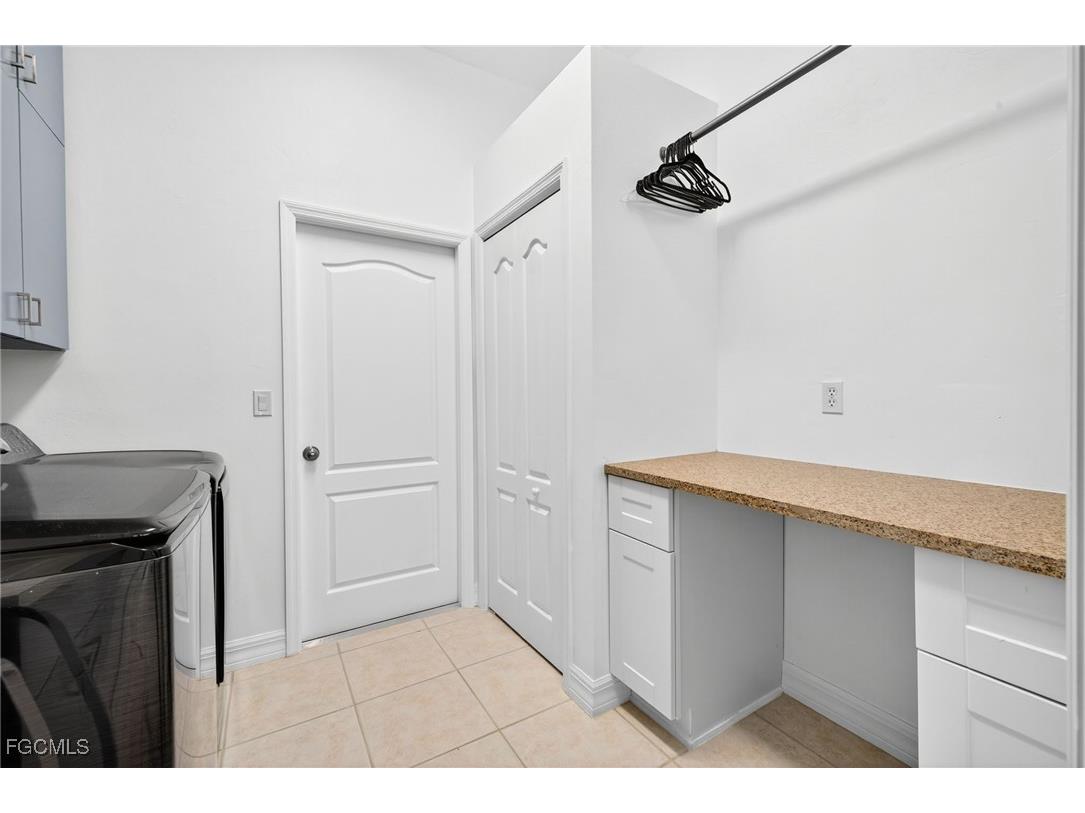 1909 SW 29th Terrace Cape Coral FL 33914 2025008881 image32