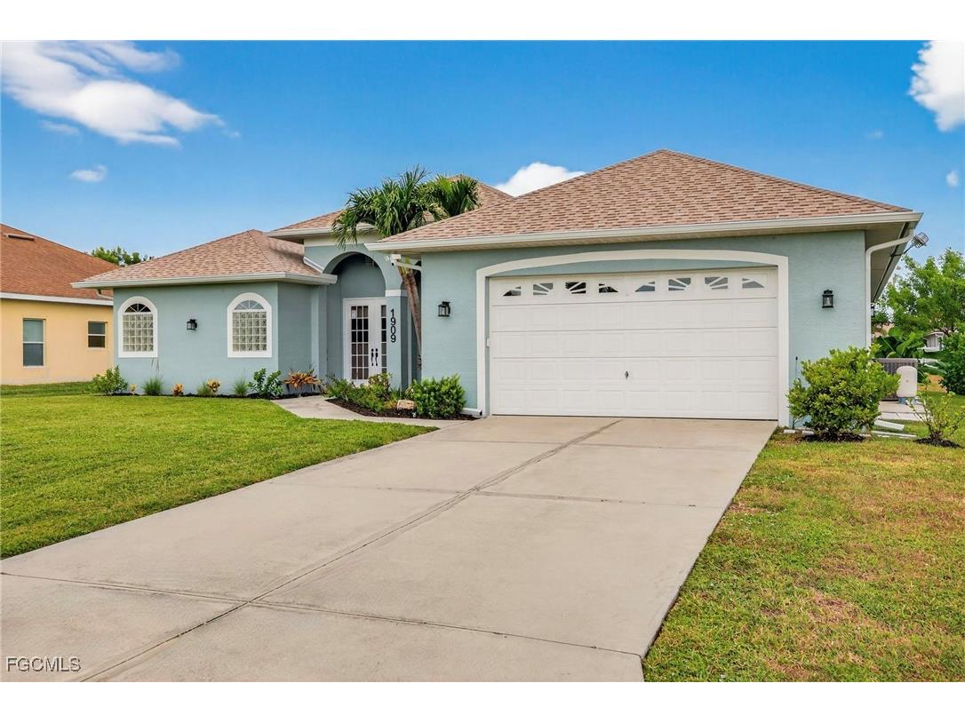 1909 SW 29th Terrace Cape Coral FL 33914 2025008881 image4