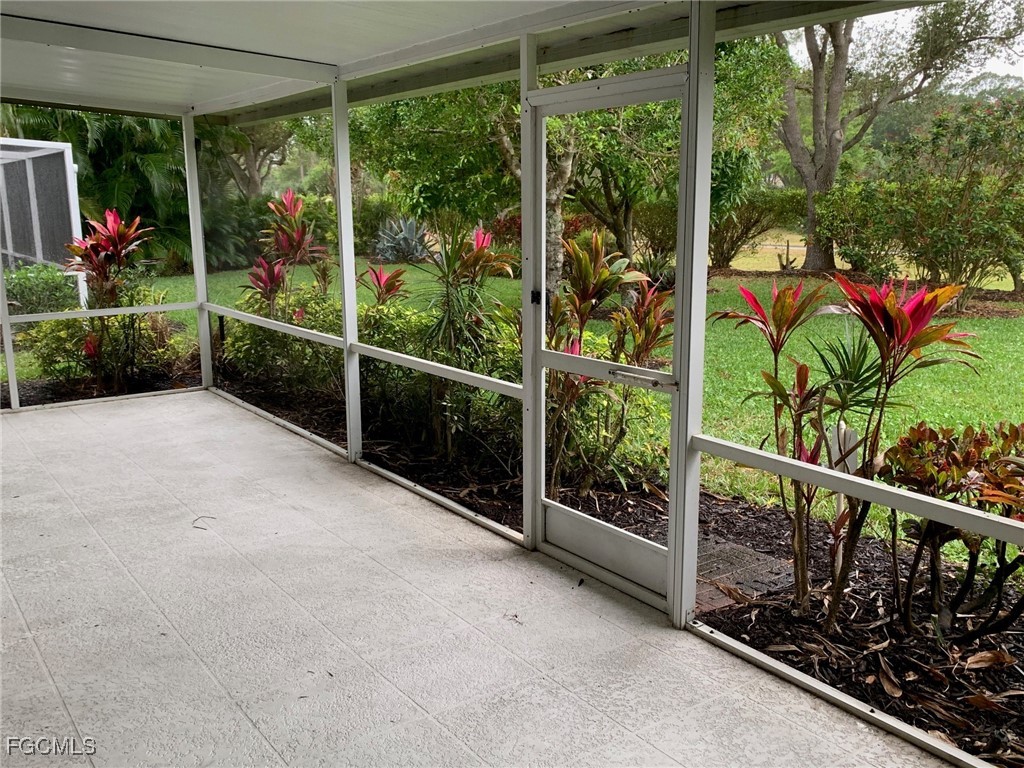 1909 W Crown Pointe Boulevard Naples FL 34112 2025015030 image18