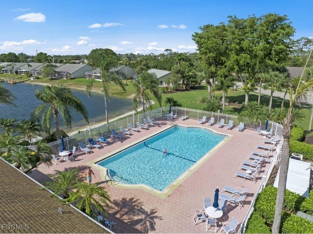 1909 W Crown Pointe Boulevard Naples FL 34112 2025015030 image21