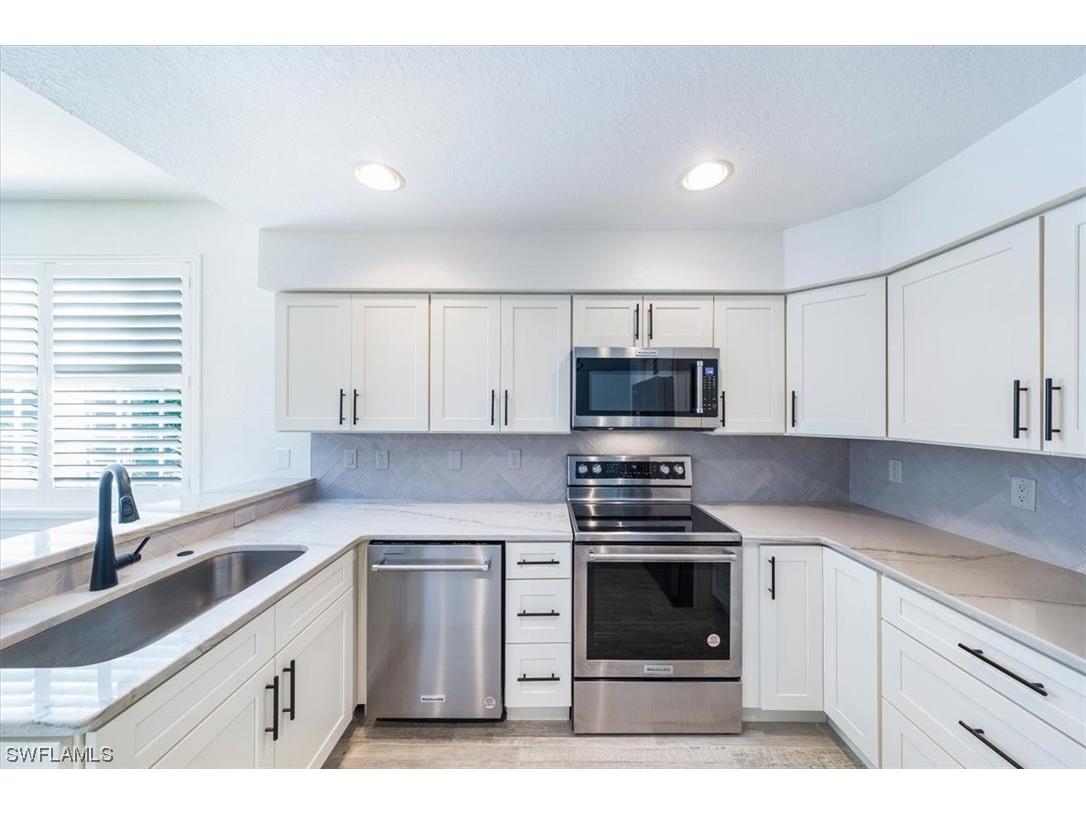 19091 Ridgepoint Drive #102 Estero FL 33928 224008285 image1