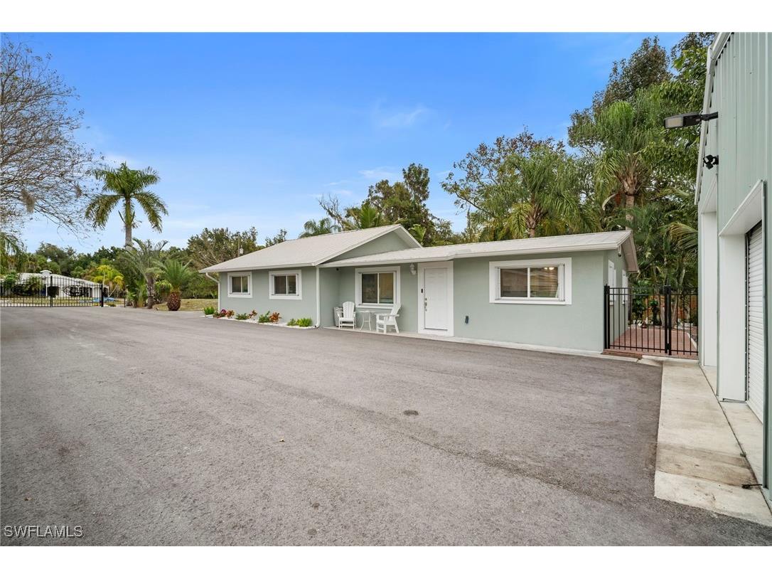 191 Abbey Lane North Fort Myers FL 33917 225083011 image2