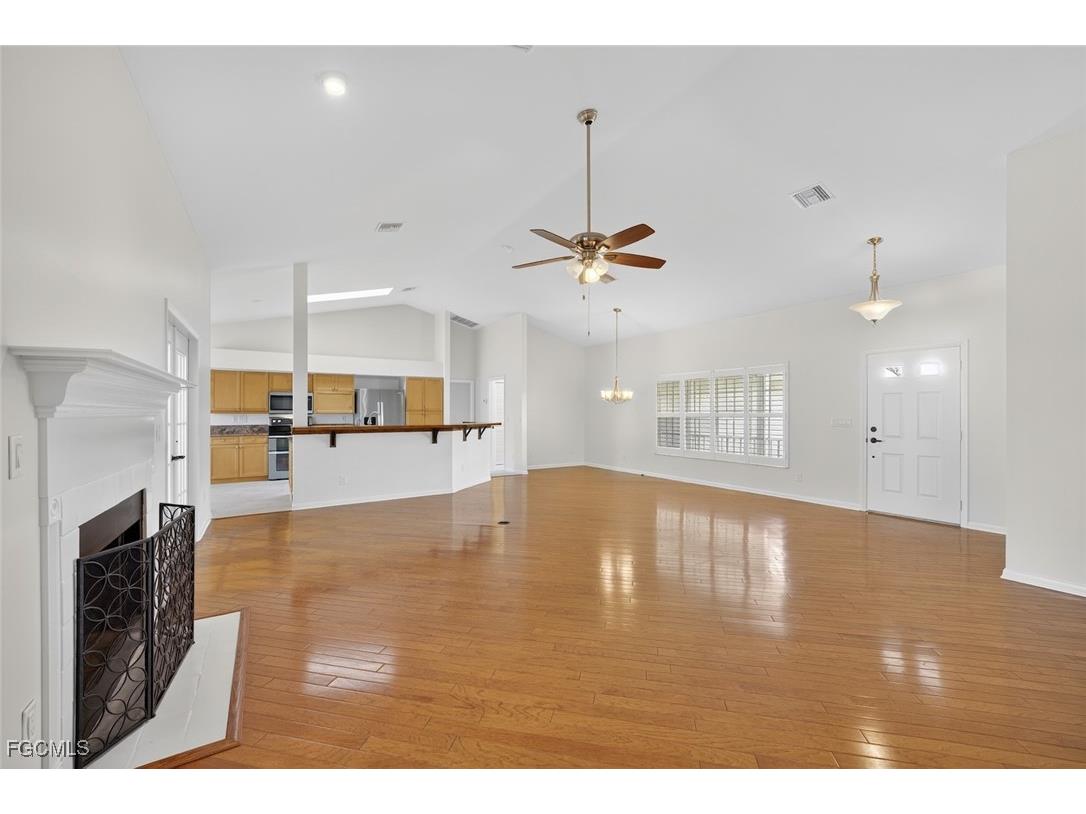 191 Old Tamiami Trail Naples FL 34110 2025003664 image10