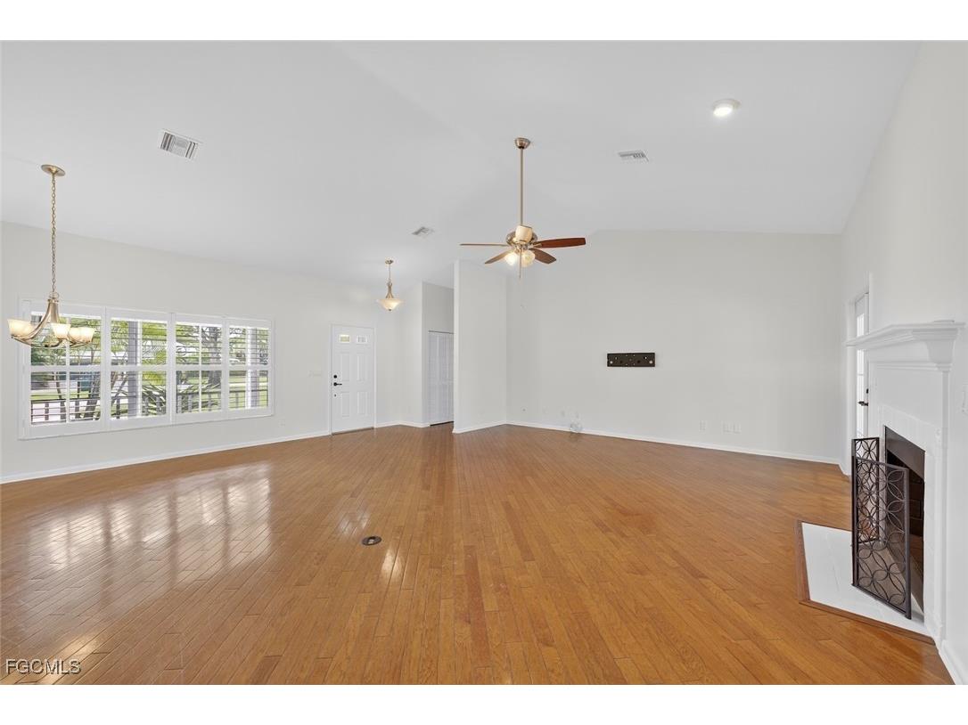 191 Old Tamiami Trail Naples FL 34110 2025003664 image9