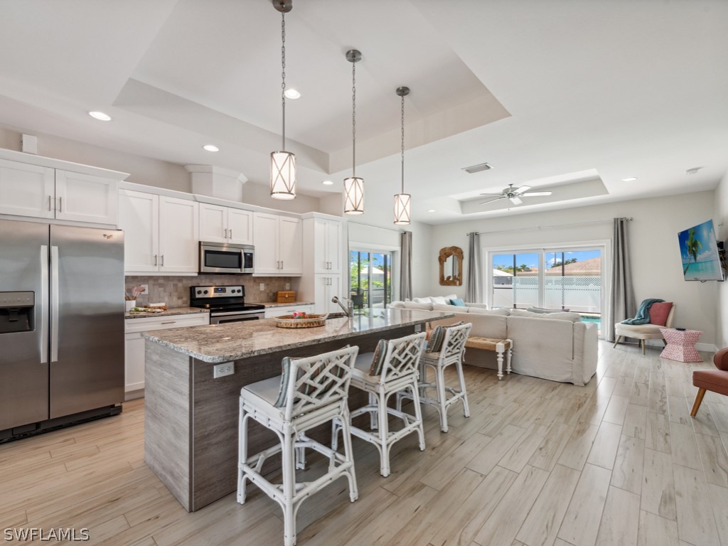 191 Tahiti Circle Naples FL 34113 224054829 image1