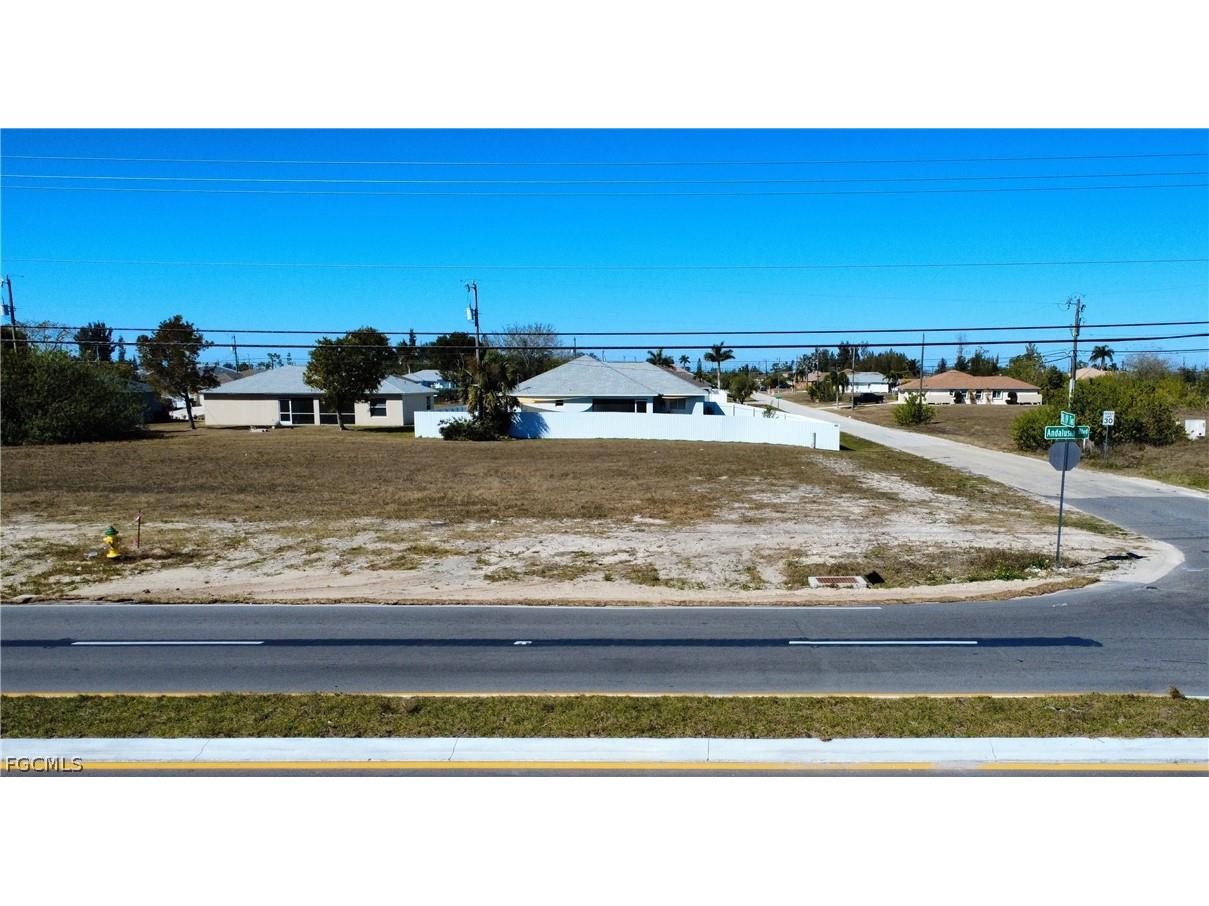 1910 Andalusia Boulevard Cape Coral FL 33909 2026009444 image2
