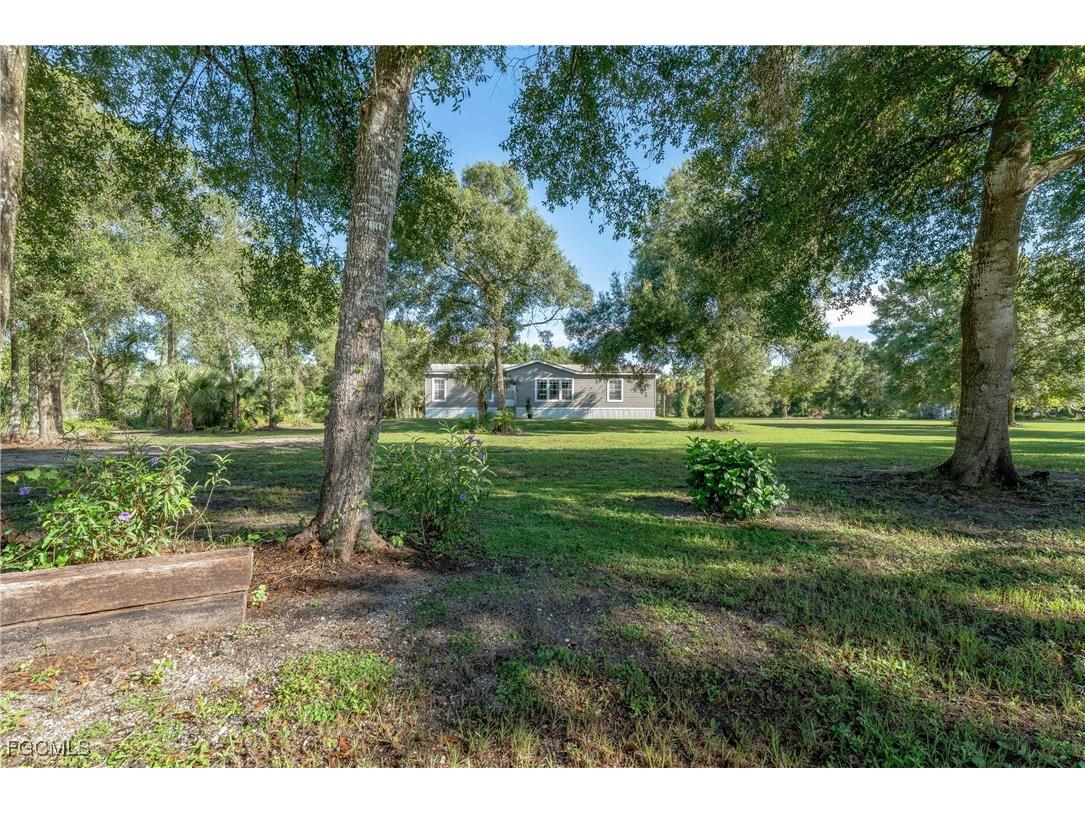 1910 Evans Road Labelle FL 33935 2025011978 image1