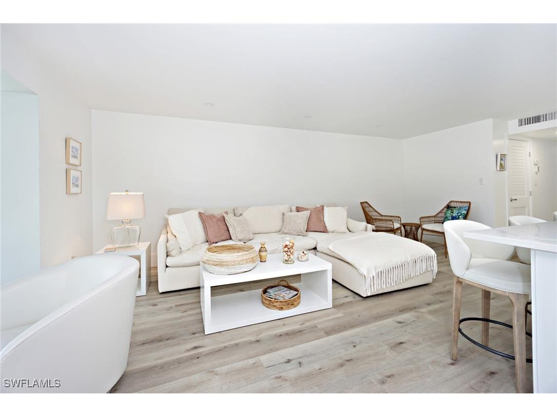 1910 Gulf Shore Boulevard N #102 Naples FL 34102 225064654 image7