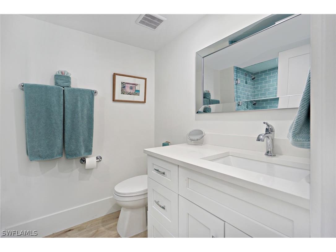 1910 Gulf Shore Boulevard N #102 Naples FL 34102 226011552 image13