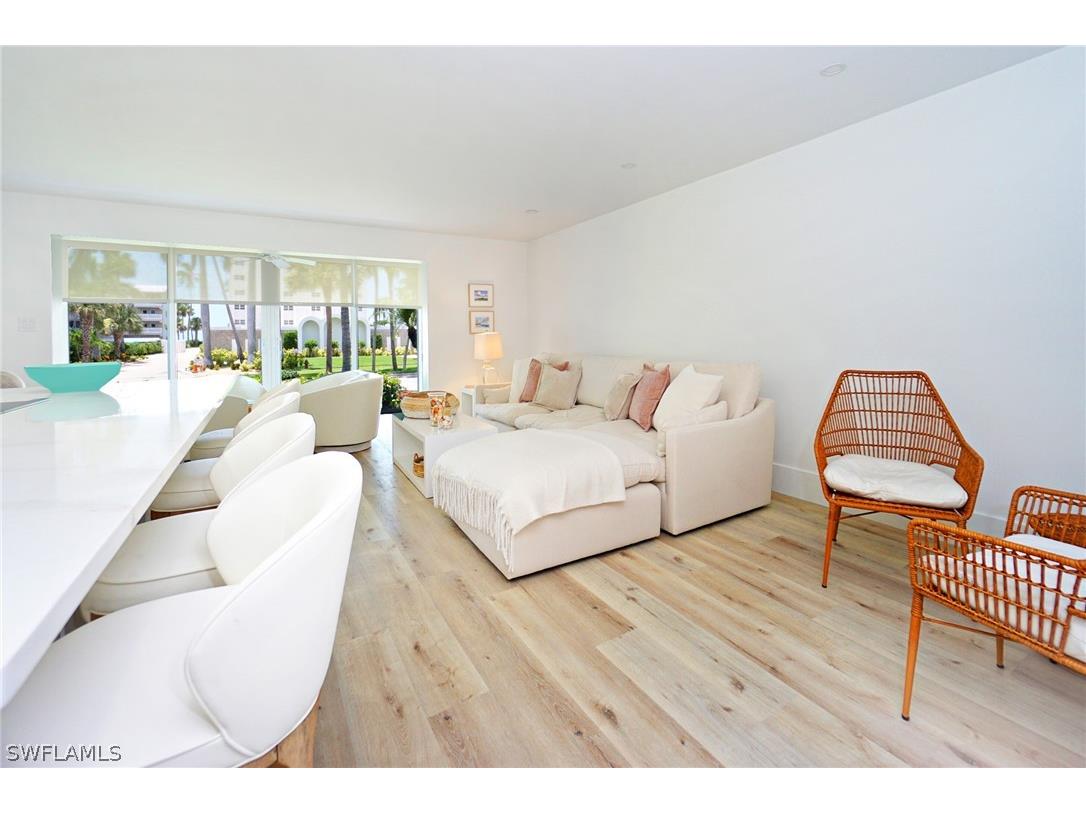 1910 Gulf Shore Boulevard N #102 Naples FL 34102 226011552 image3