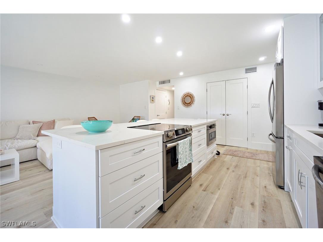 1910 Gulf Shore Boulevard N #102 Naples FL 34102 226011552 image9