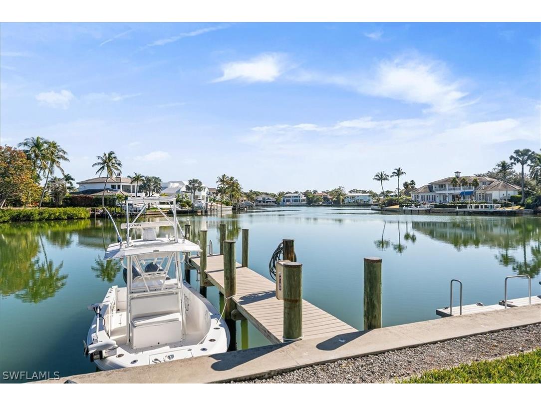 1910 Gulf Shore Boulevard N #107 Naples FL 34102 226006199 image2
