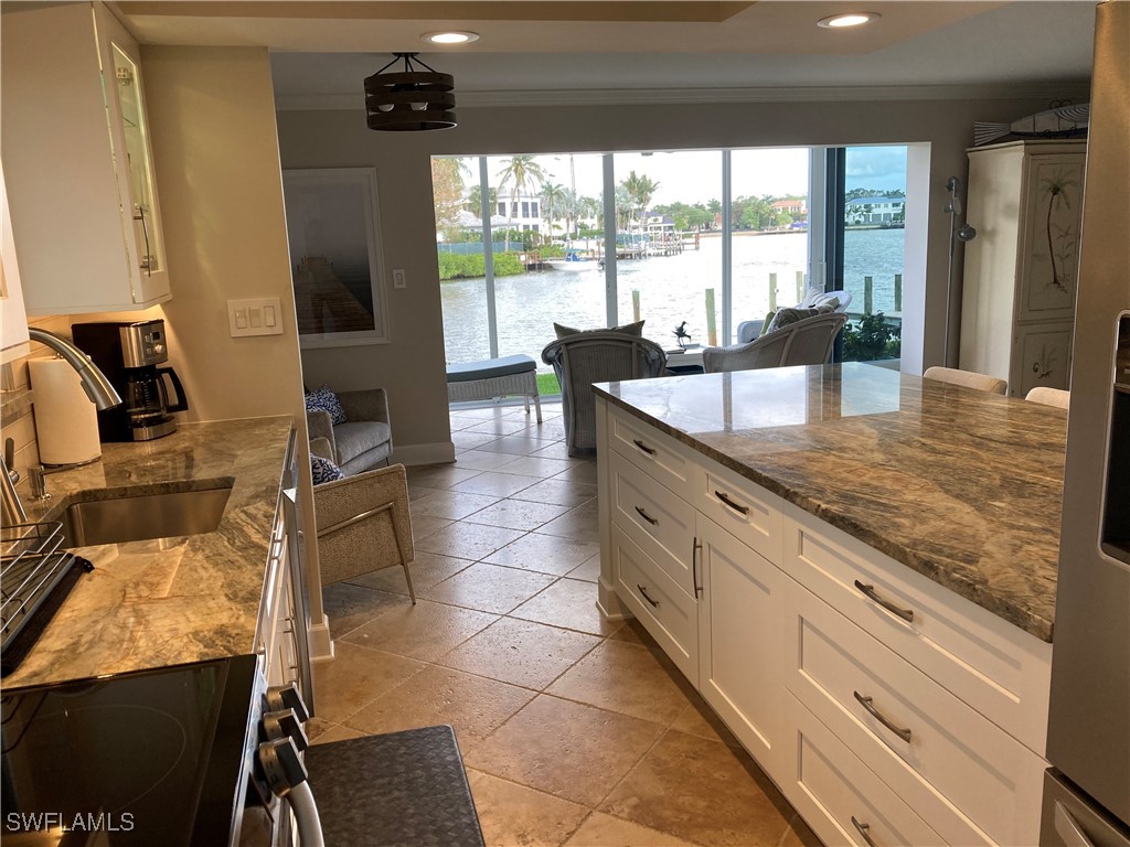 1910 Gulf Shore Boulevard N #112 Naples FL 34102 225084242 image16