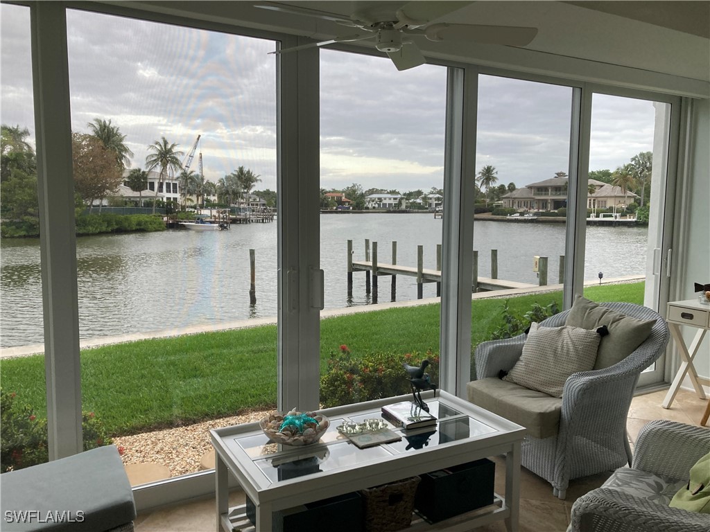 1910 Gulf Shore Boulevard N #112 Naples FL 34102 225084242 image2