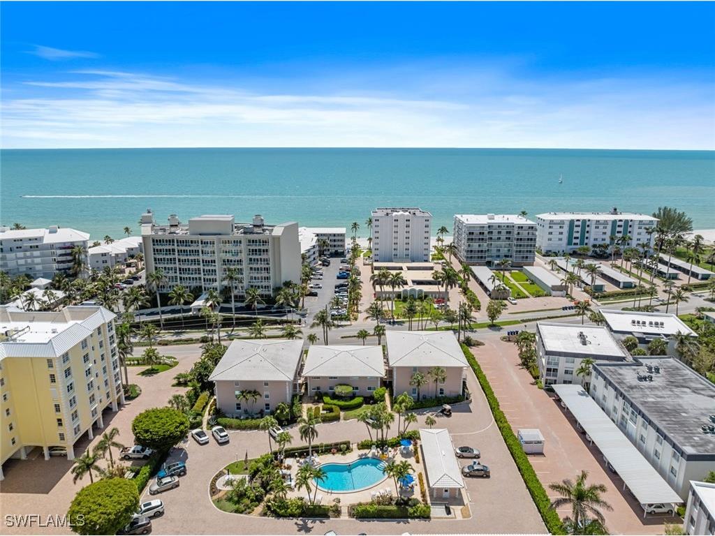 1910 Gulf Shore Boulevard N #204 Naples FL 34102 225049033 image1