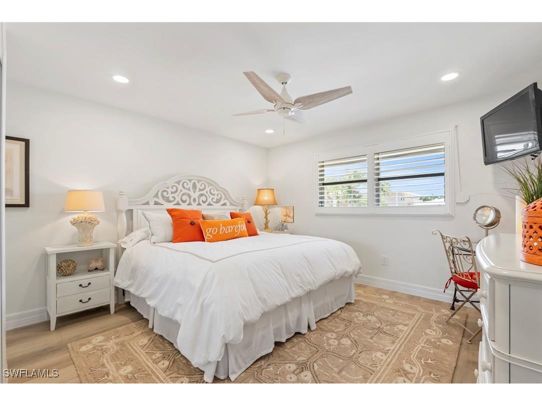 1910 Gulf Shore Boulevard N #204 Naples FL 34102 225049033 image21