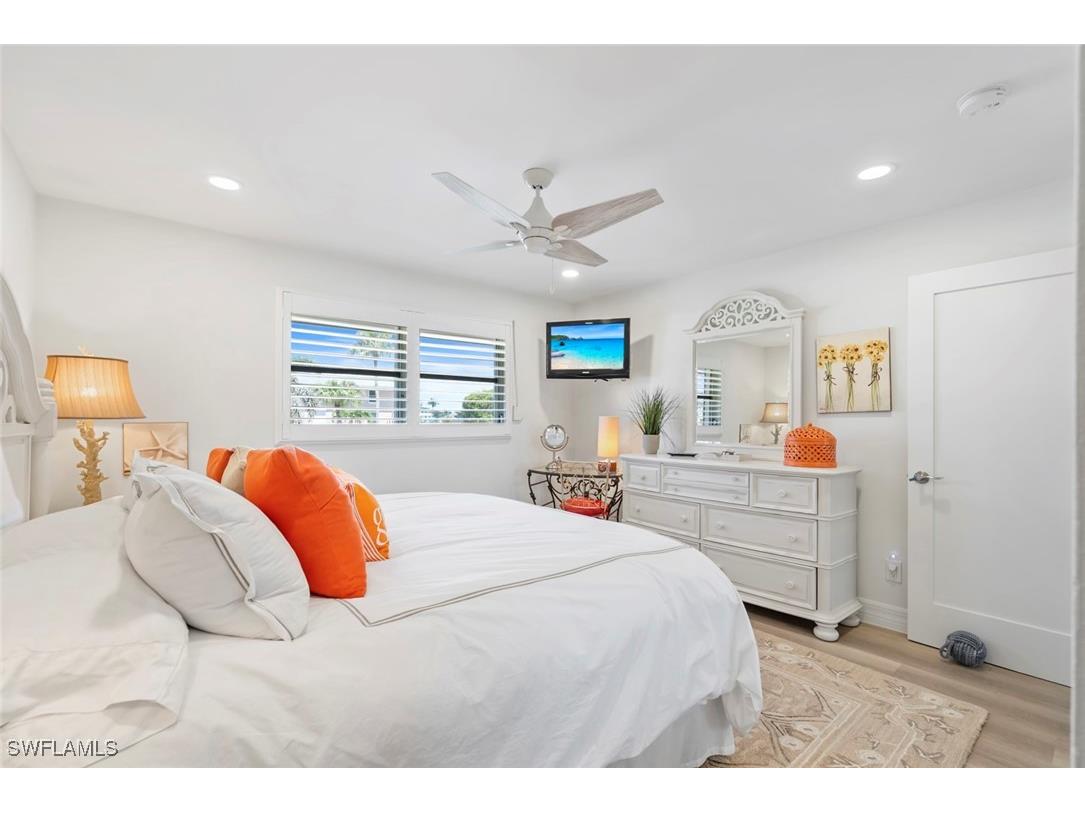 1910 Gulf Shore Boulevard N #204 Naples FL 34102 225049033 image22