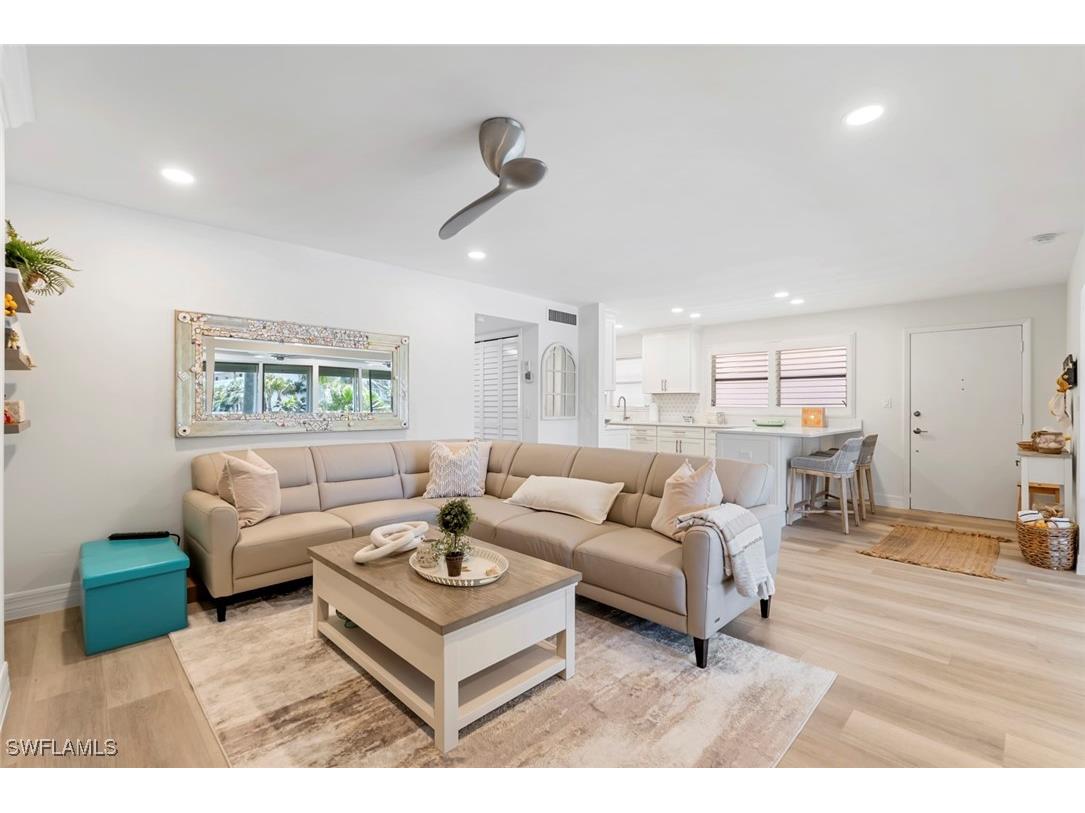 1910 Gulf Shore Boulevard N #204 Naples FL 34102 225049033 image9