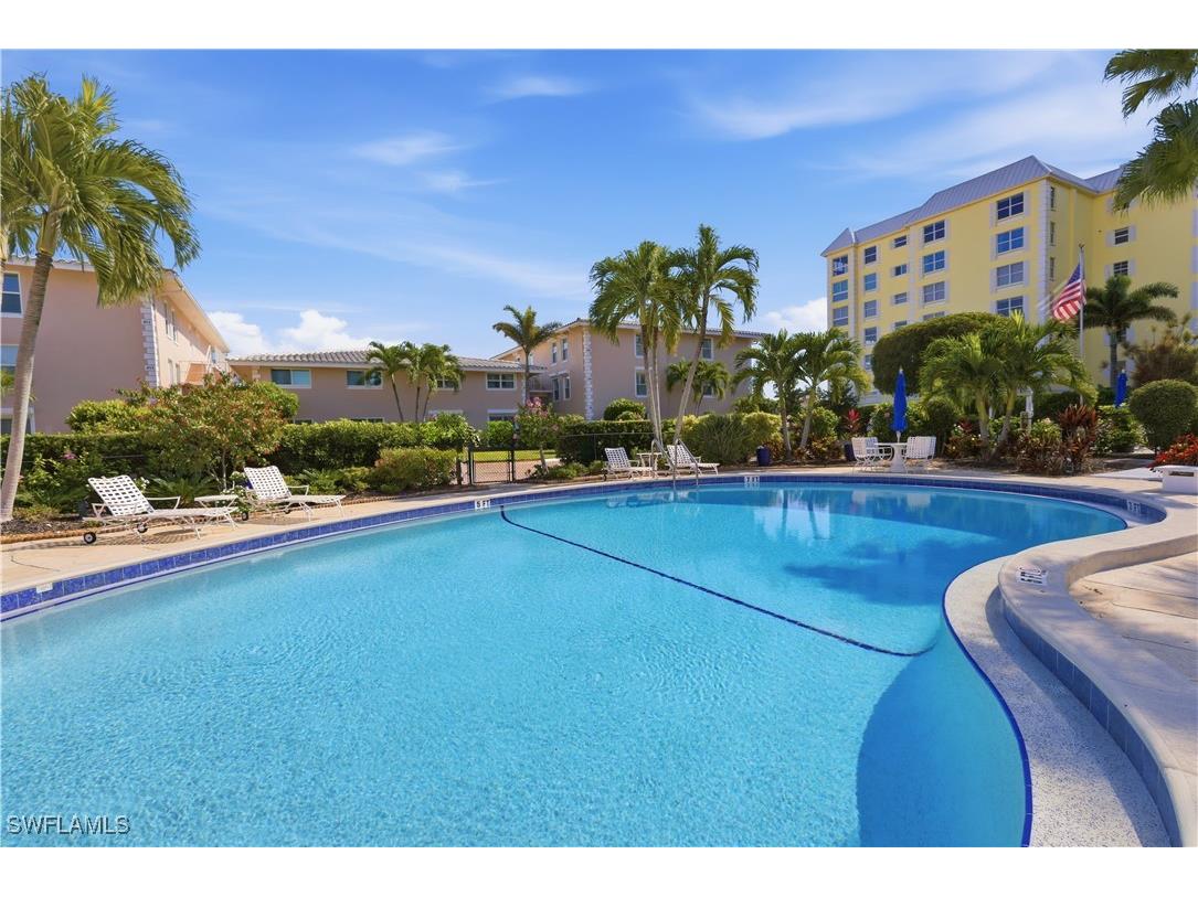 1910 Gulf Shore Boulevard N #208 Naples FL 34102 225080750 image21