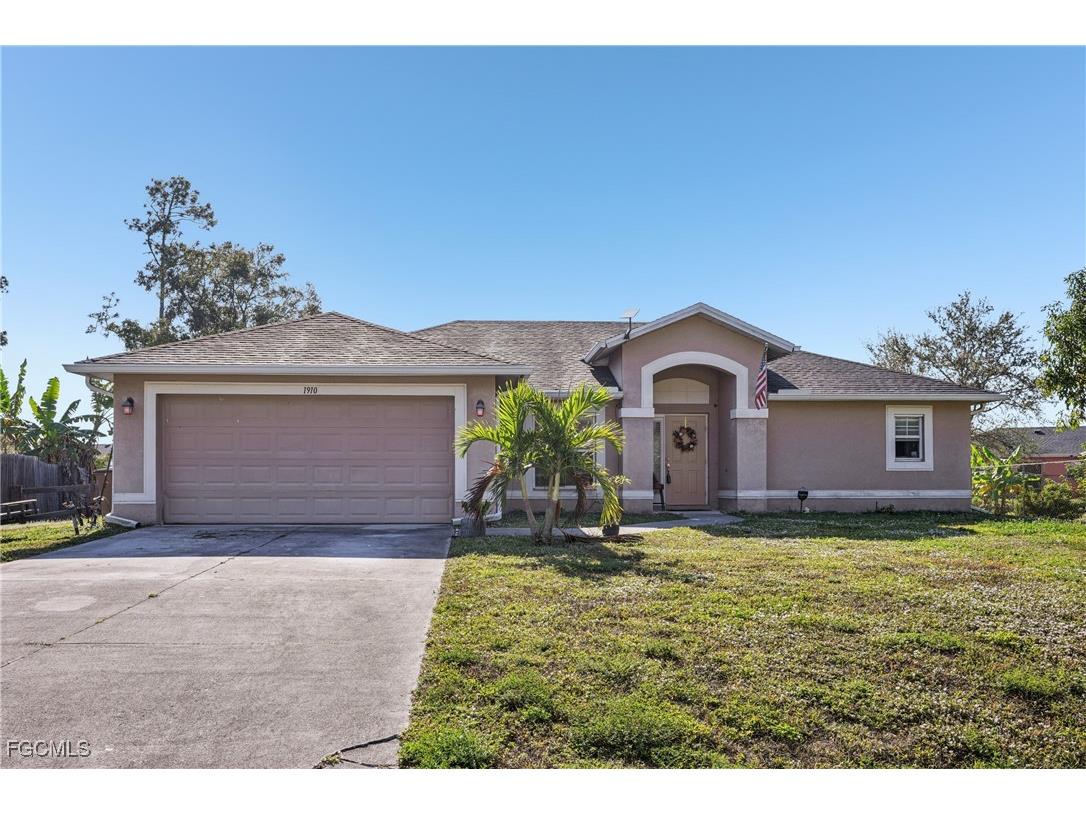 1910 Lorna Avenue Lehigh Acres FL 33972 2025021358 image1