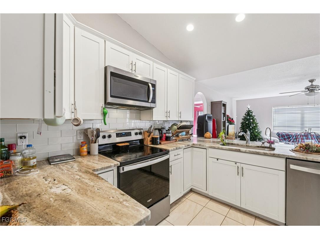 1910 Lorna Avenue Lehigh Acres FL 33972 2025021358 image10