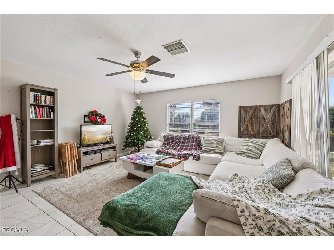 1910 Lorna Avenue Lehigh Acres FL 33972 2025021358 image5