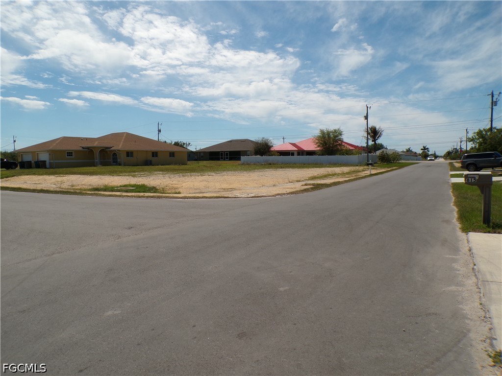 1910 NE 8th Place Cape Coral FL 33909 2026014531 image6