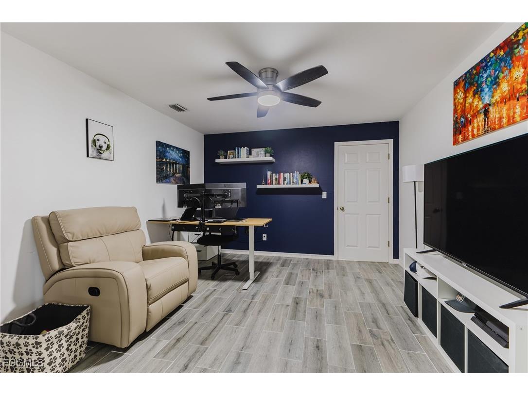 1910 NW 14th Terrace Cape Coral FL 33993 2026000704 image16