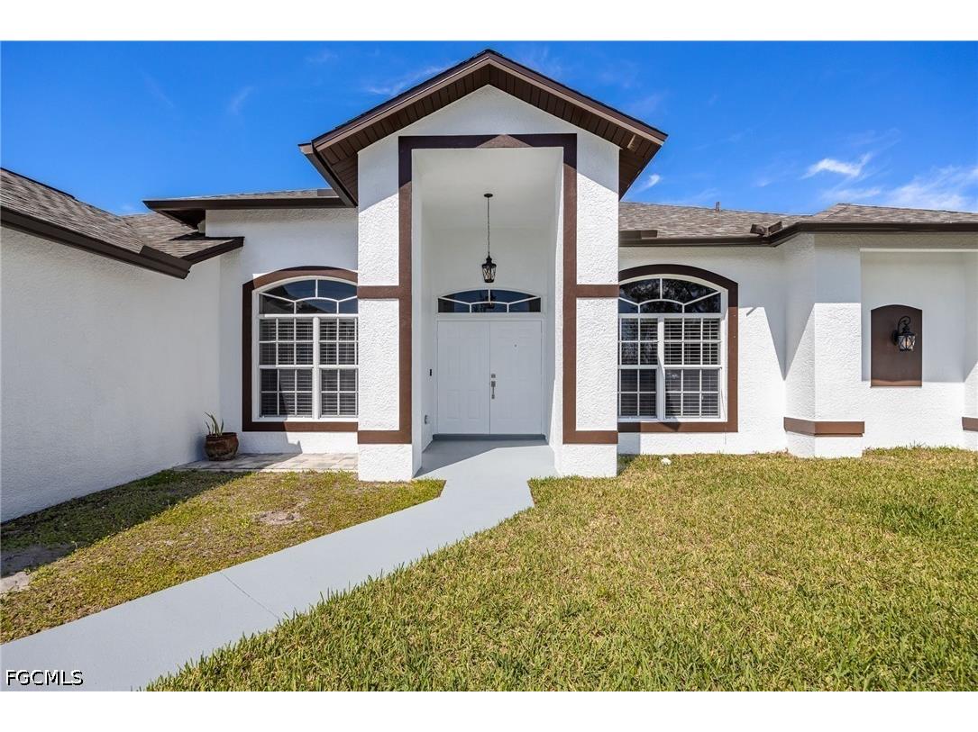 1910 NW 21st Place Cape Coral FL 33993 2026017413 image2
